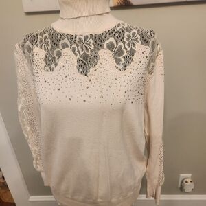 Chic Cream Lace Women's Turtleneck Sweater